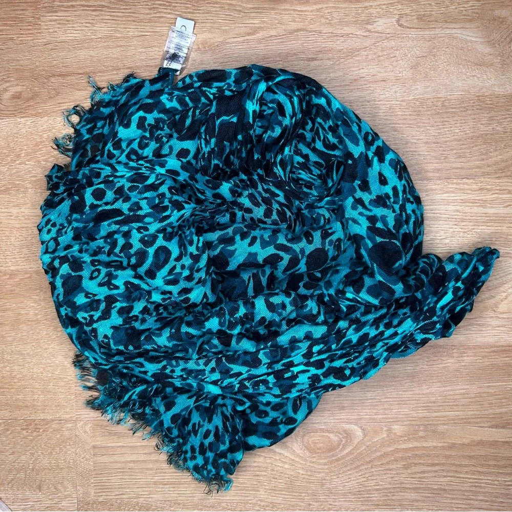 Calvin Klein Leopard Print sapphire and Black chic Scarf